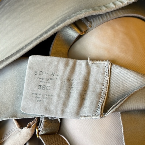 2 Soma Vanishing Wireless 360 Bras 38/C - Picture 5 of 5